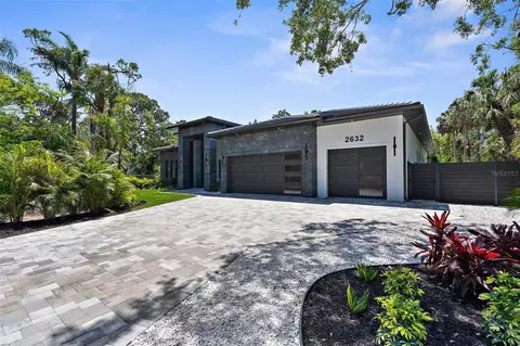 2632 Hawthorne St, Sarasota, FL 34239
