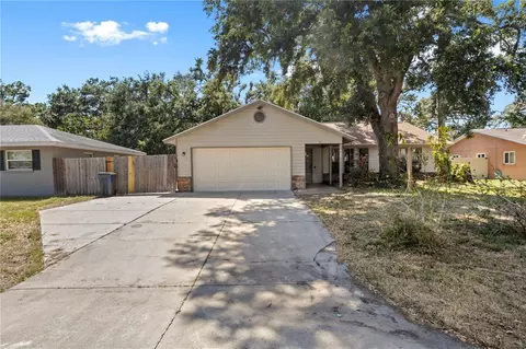 920 36th St W, Bradenton, FL 34205