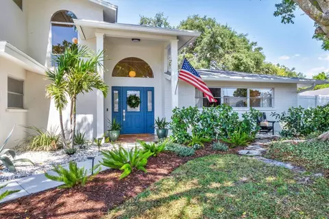 2111 Ivory Pl, Sarasota, FL 34239