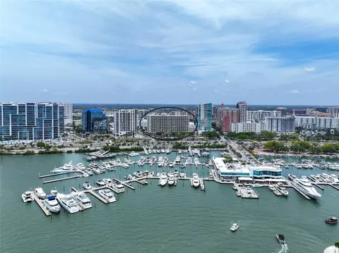 1255 N Gulfstream Ave #402, Sarasota, FL 34236