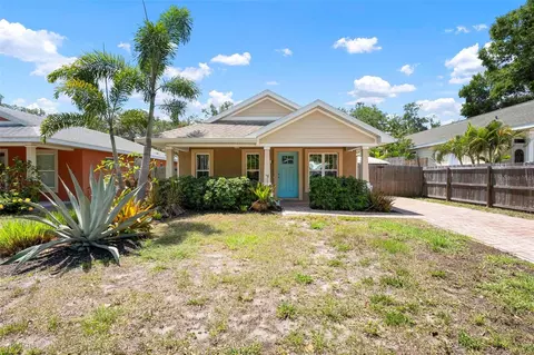 1052 32nd St, Sarasota, FL 34234