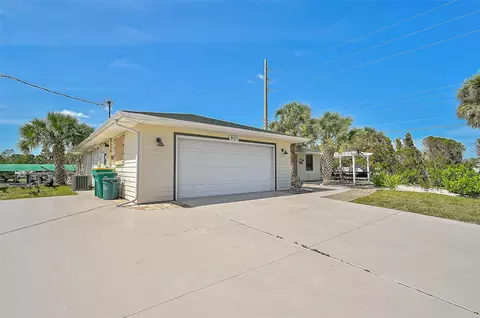 801 E 5th St, Englewood, FL 34223
