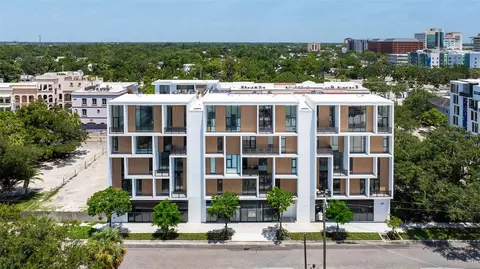 430 Kumquat Ct #202, Sarasota, FL 34236