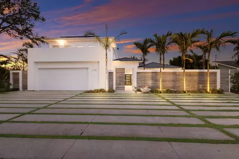 238 Island Cir, Sarasota, FL 34242