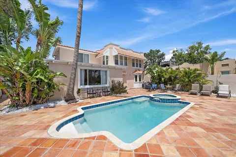 1723 Bay St, Sarasota, FL 34236