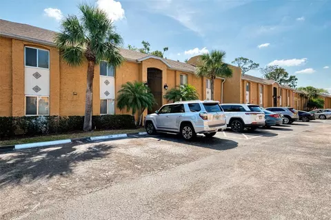 1753 Parakeet Way #607, Sarasota, FL 34232