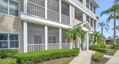 4802 51st St W #107, Bradenton, FL 34210