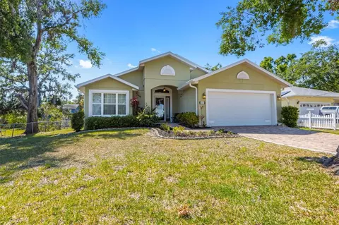 1010 Tropical Dr, Bradenton, FL 34208