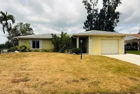 8508 43rd Ave W, Bradenton, FL 34209