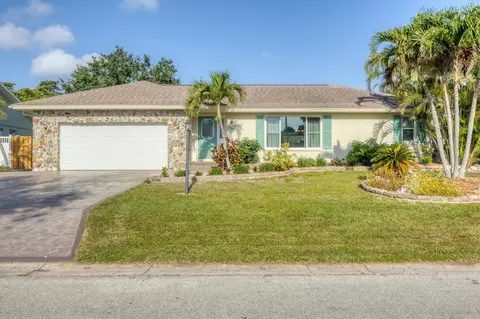 1104 76th St NW, Bradenton, FL 34209