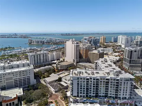 111 S Pineapple Ave #716, Sarasota, FL 34236
