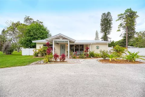 1731 Redwood St, Sarasota, FL 34231