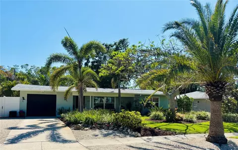 632 Park Dr, Bradenton, FL 34209