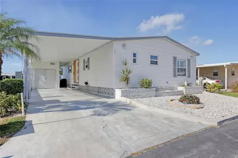 13 N Buena Vista Ave, Englewood, FL 34223