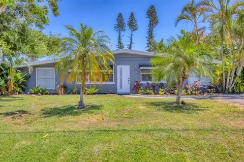 6013 Murdock Ave, Sarasota, FL 34231