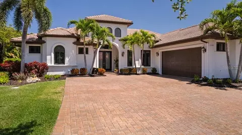 11447 Savannah Lakes Dr, Parrish, FL 34219