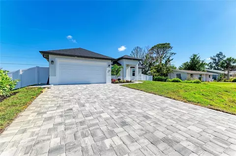 380 Holly Rd, Venice, FL 34293
