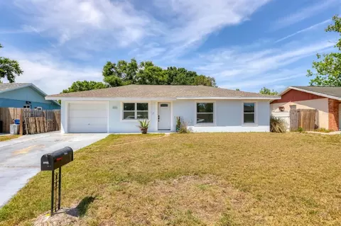 6611 2nd Ave NE, Bradenton, FL 34208