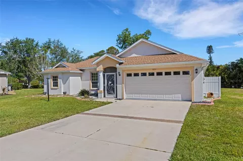 835 70th Dr E, Sarasota, FL 34243