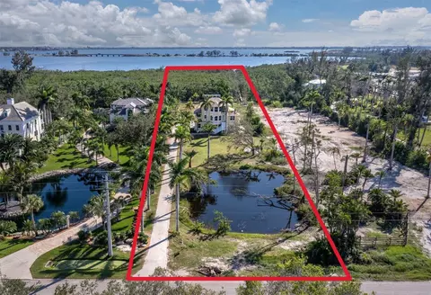 9315 9th Ave NW, Bradenton, FL 34209