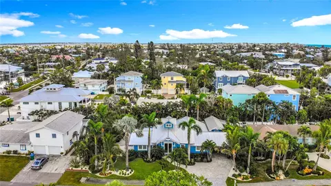 View/Area - 403 75th St, Holmes Beach, FL 34217 photo 3 of 10