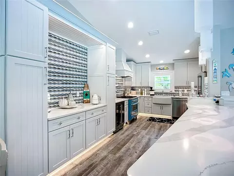 Kitchen - 403 75th St, Holmes Beach, FL 34217 photo 4 of 12