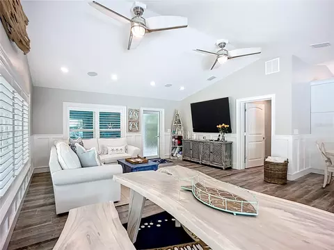 Living - 403 75th St, Holmes Beach, FL 34217 photo 7 of 9