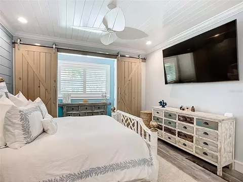 Bedroom - 403 75th St, Holmes Beach, FL 34217 photo 1 of 8