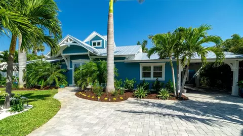 403 75th St, Holmes Beach, FL 34217