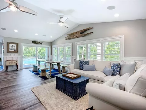 Living - 403 75th St, Holmes Beach, FL 34217 photo 9 of 9