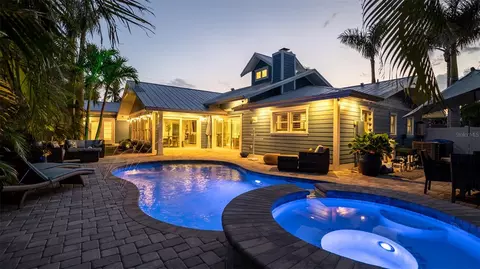 Exterior - 403 75th St, Holmes Beach, FL 34217 photo 14 of 17