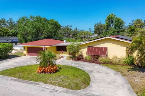 2410 Tanglewood Dr, Sarasota, FL 34239