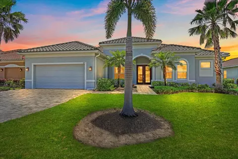 917 145th Street Cir NE, Bradenton, FL 34212