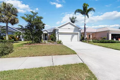 5227 Aqua Breeze Dr, Bradenton, FL 34208