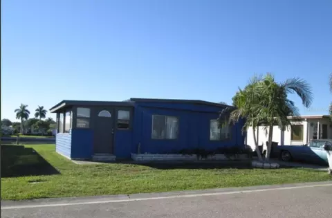 302 51st Ave E, Bradenton, FL 34203