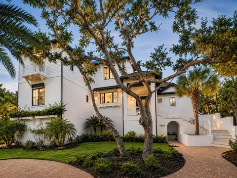 7333 Point Of Rocks Rd, Sarasota, FL 34242