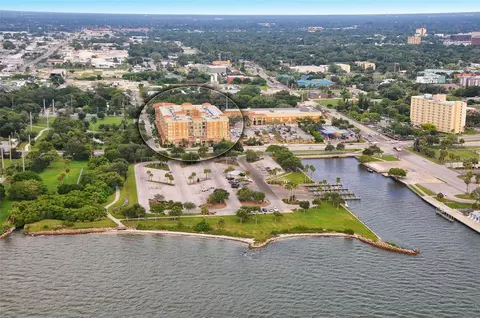 1064 N Tamiami Trl #1402, Sarasota, FL 34236