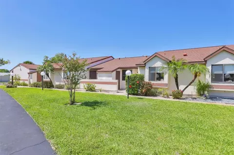 6010 36th Avenue Cir W #E, Bradenton, FL 34209