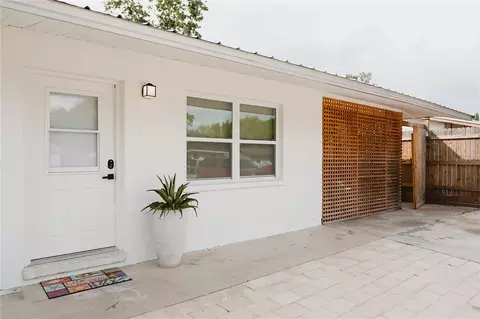 2300 Stratford Dr, Sarasota, FL 34232