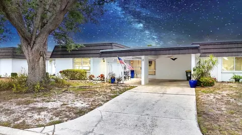 3941 Glen Oaks Dr E #32, Sarasota, FL 34232