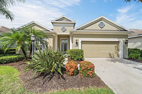 4734 Claremont Park Dr, Bradenton, FL 34211