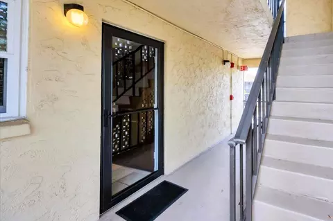 2280 Stickney Point Rd #420, Sarasota, FL 34231