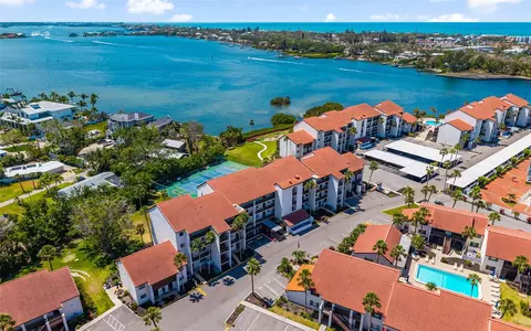 1624 Stickney Point Rd #204, Sarasota, FL 34231
