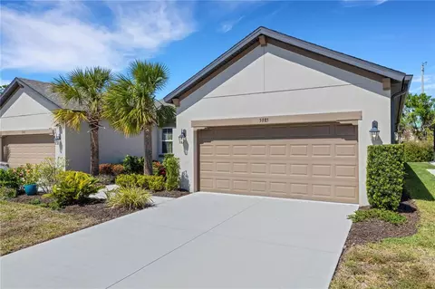 5985 Amberly Dr, Bradenton, FL 34208
