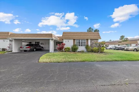 2749 Riverbluff Pl #V65, Sarasota, FL 34231