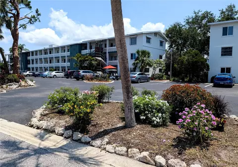 5895 17th St W #B-26, Bradenton, FL 34207