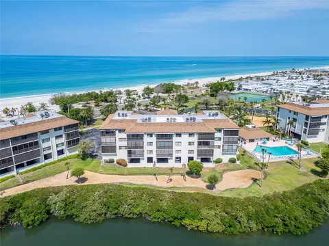 3540 Gulf Of Mexico Dr #303, Longboat Key, FL 34228