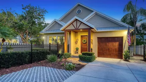 1934 Bougainvillea St, Sarasota, FL 34239