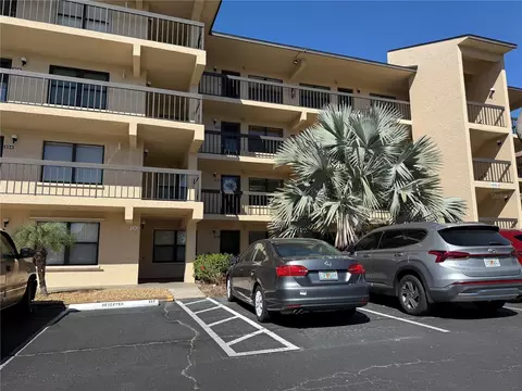 435 30th Ave W #D304, Bradenton, FL 34205