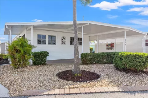 720 S Green Cir, Venice, FL 34285